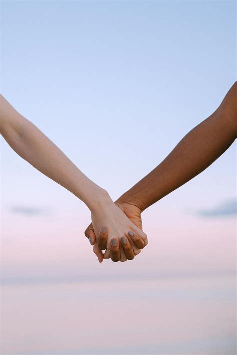 holding hands pictures|More.